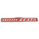 Emblem seitlich "Fordson Dexta" chrom und orange